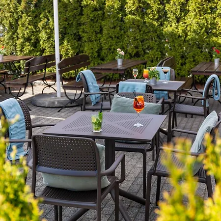 Hotel Bazantowo Sport 3*