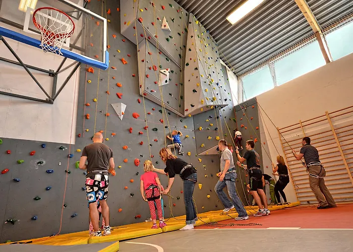 Hotel Bazantowo Sport 3*